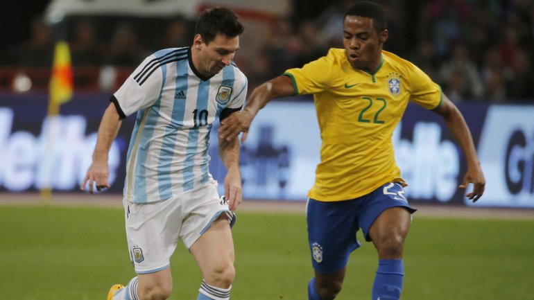 La selección le ganó a Brasil en un partido apretado