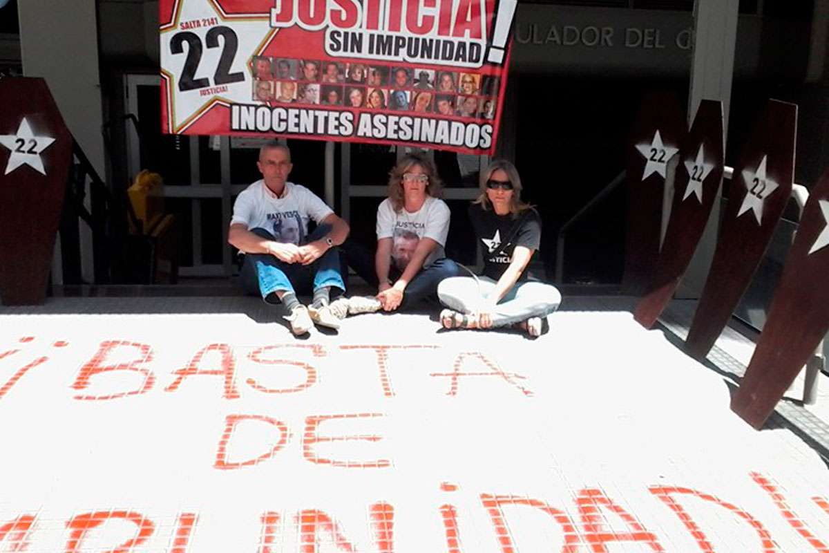 Pedido de justicia: familiares de calle Salta 2141 reclaman en Buenos Aires