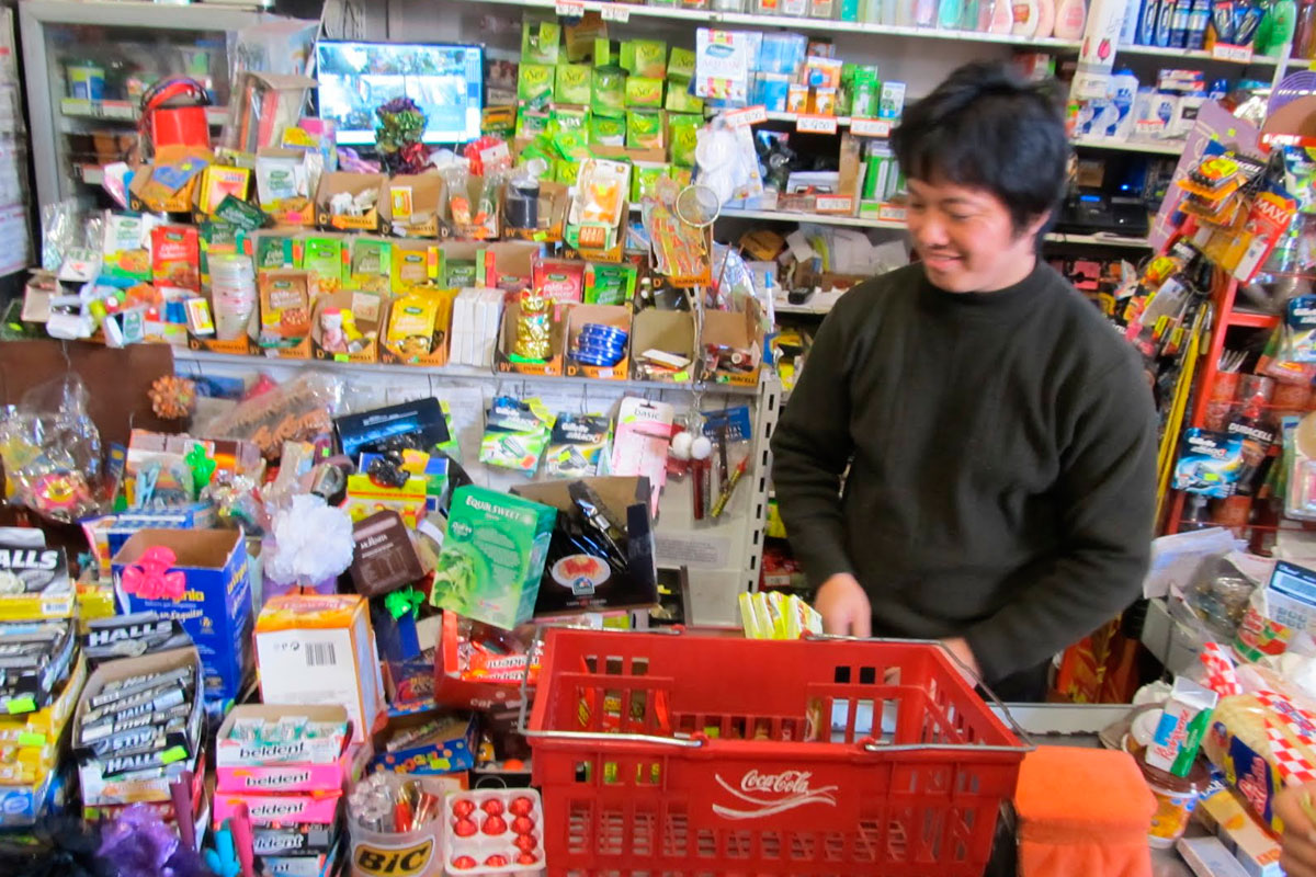 Supermercados chinos fortalecen seguridad en los comercios