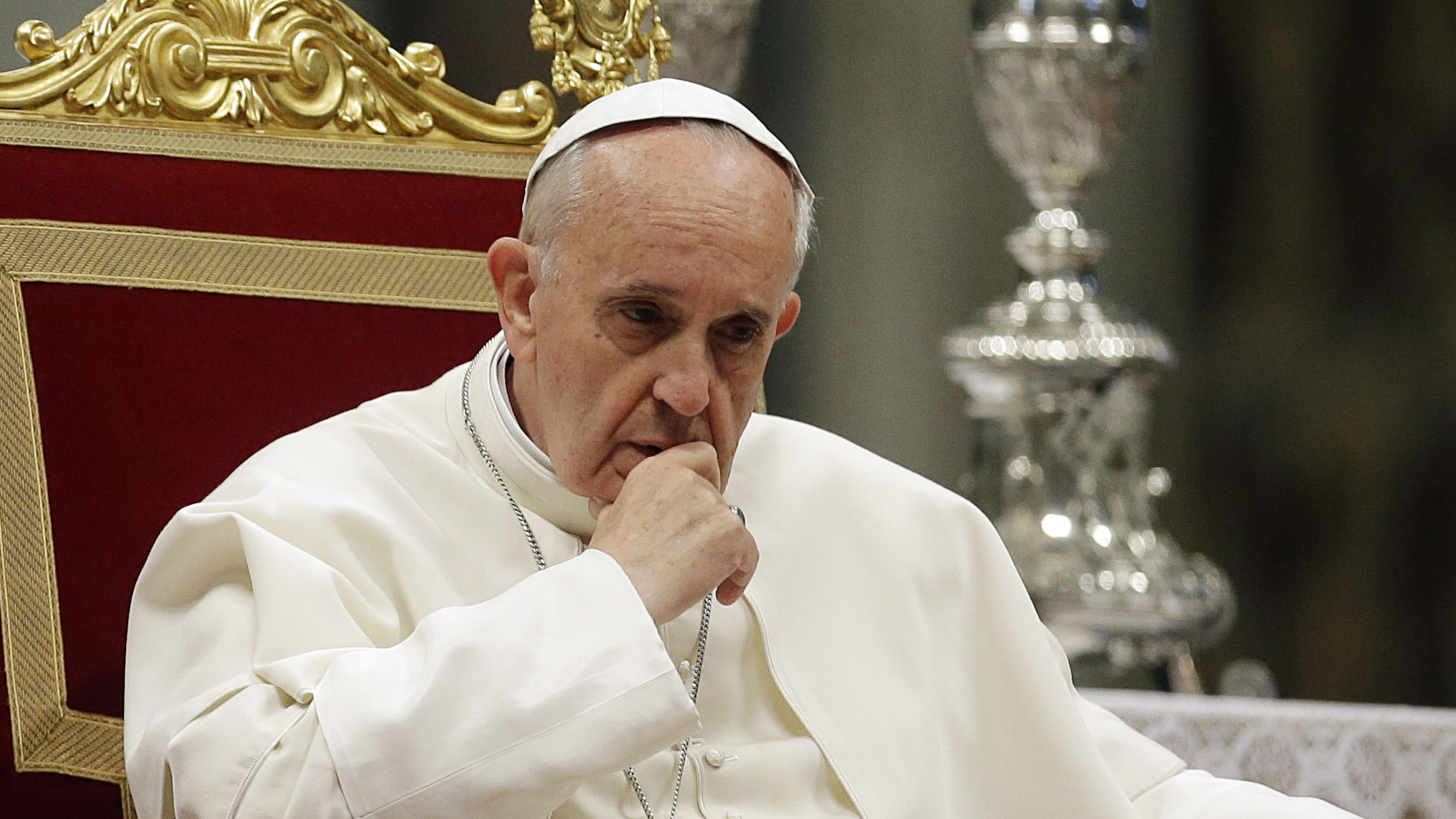 Cuestionan la idea de un billete con la imagen del Papa
