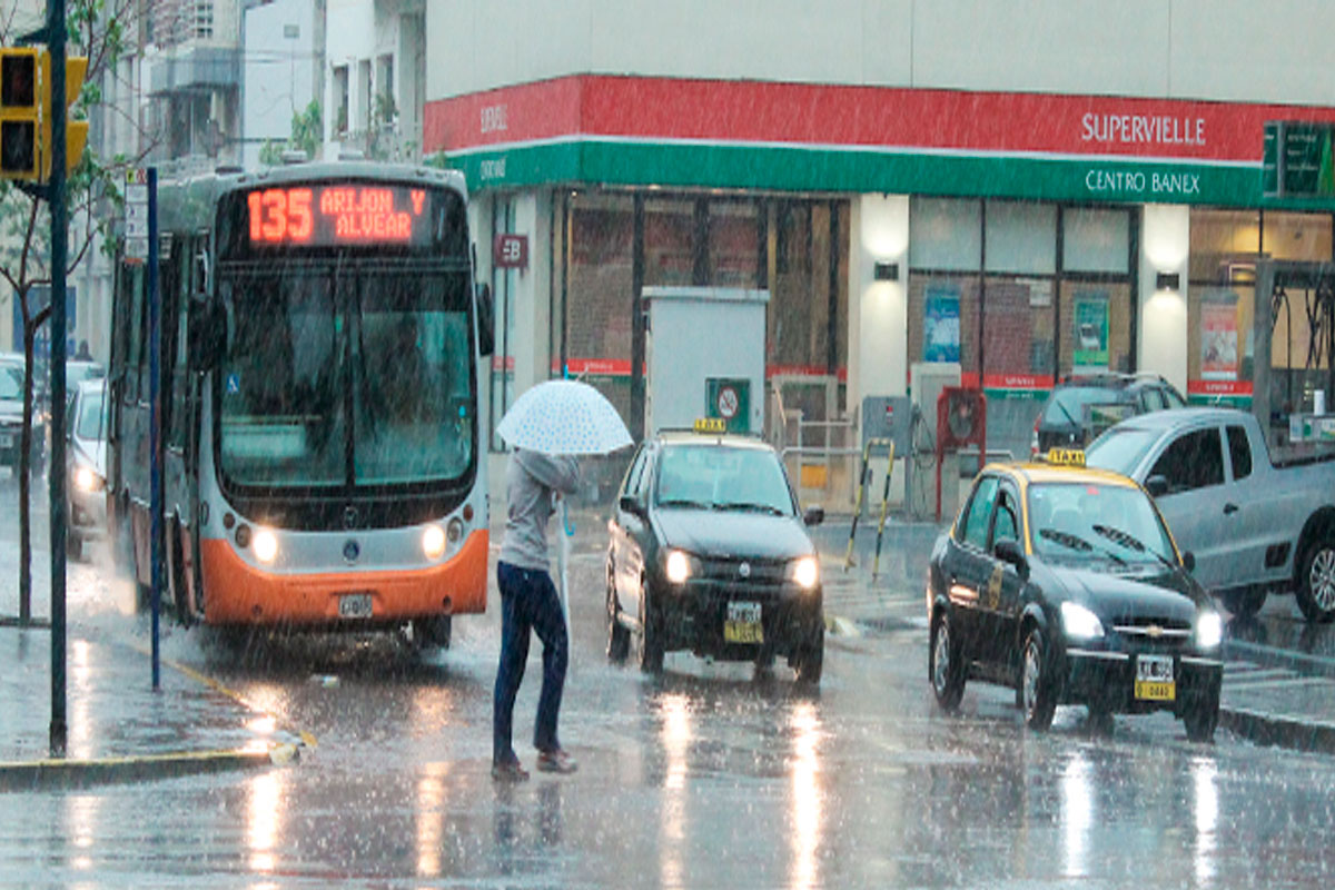 Rosario pasada por agua: cuatro días de lluvia constante
