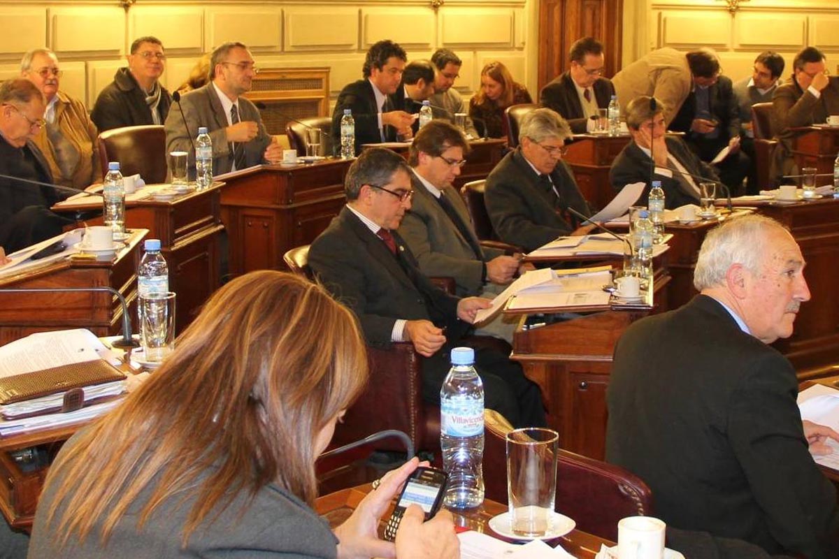 Presupuesto provincial 2015: Senadores lo aprobó sobre tablas