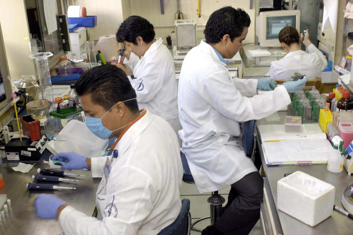El primer brazo biónico de Latinoamérica, creado por seis entrerrianos