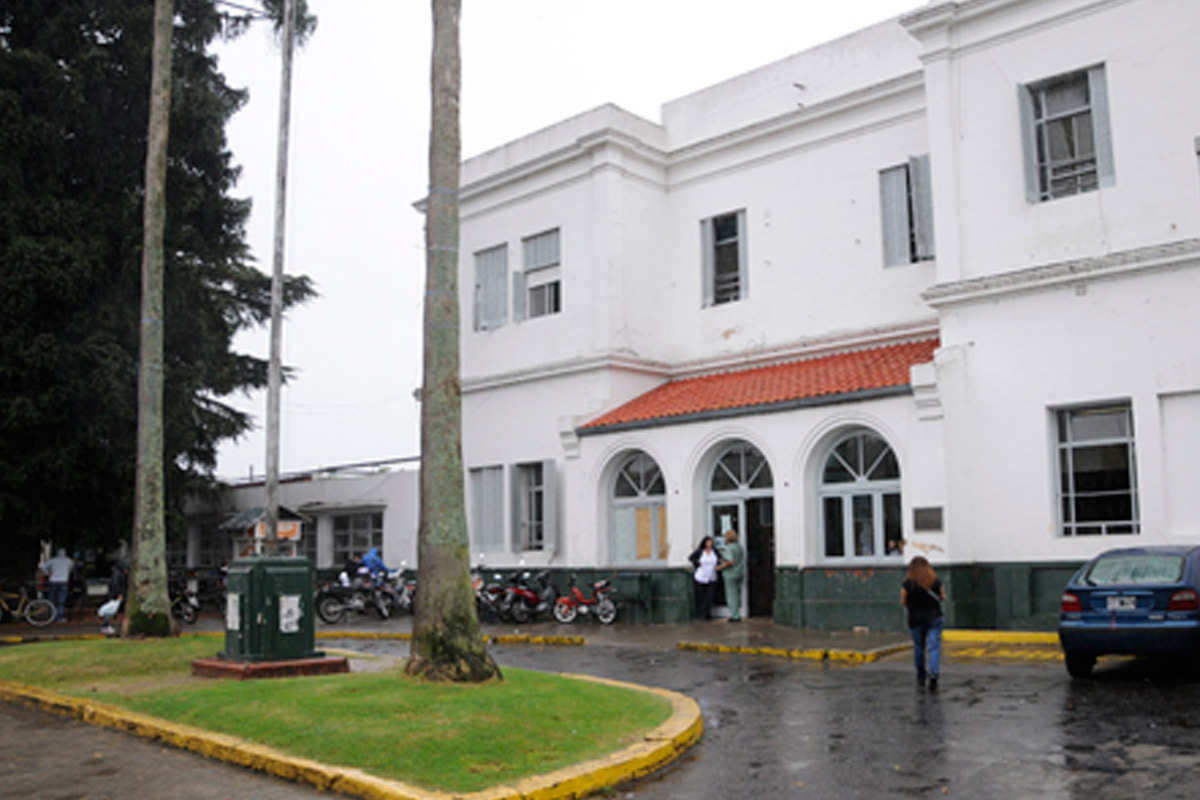 Uniformados, denunciados de cobrar sin trabajar