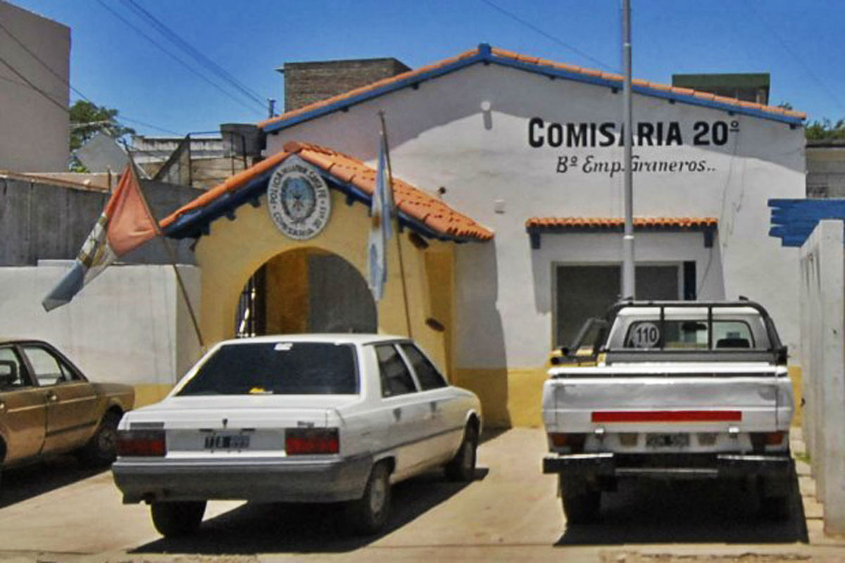 Un muerto y tres heridos tras choque entre un taxi y una moto