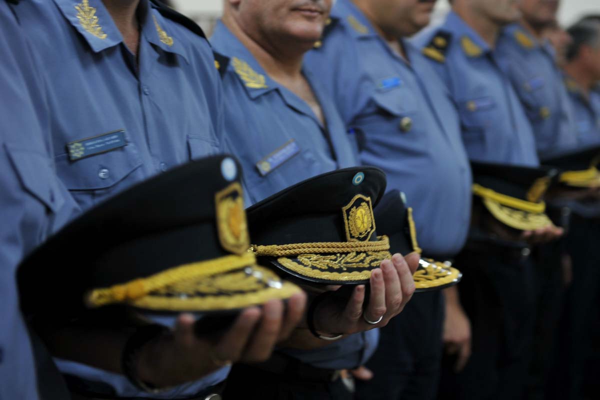 Santa Fe: hoy pondrán en funciones a nuevos jefes policiales