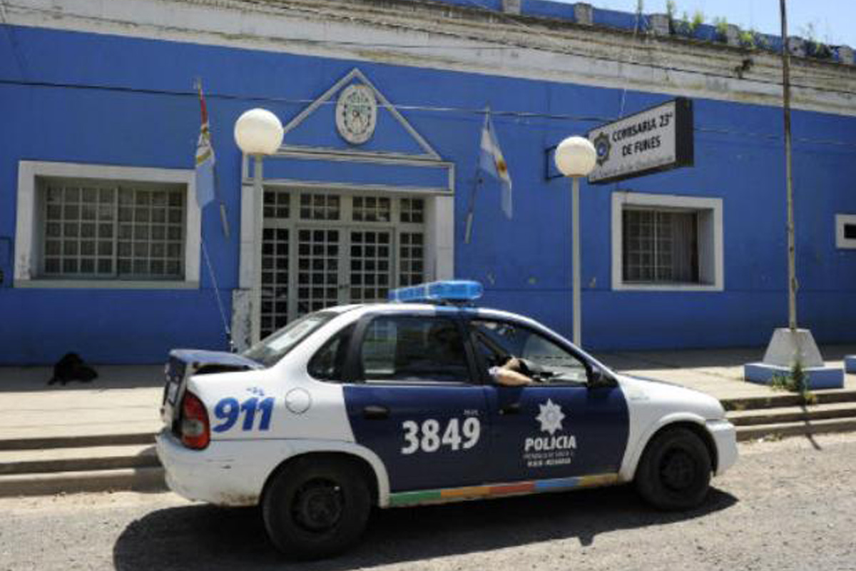 Cuatro delincuentes asaltaron a un mecánico en Funes