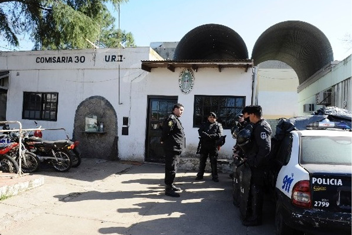 Un hombre resultó herido durante un robo en su casa