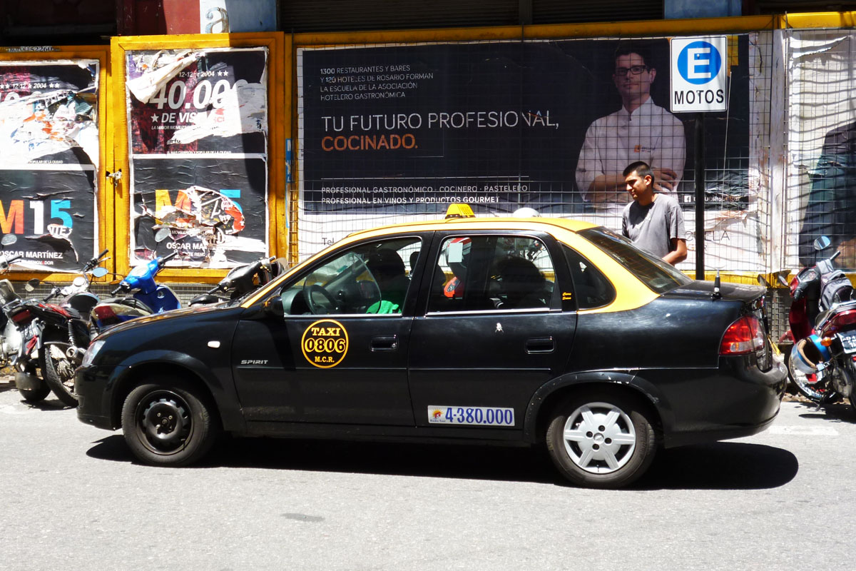 Asaltan a tres taxistas en una misma noche