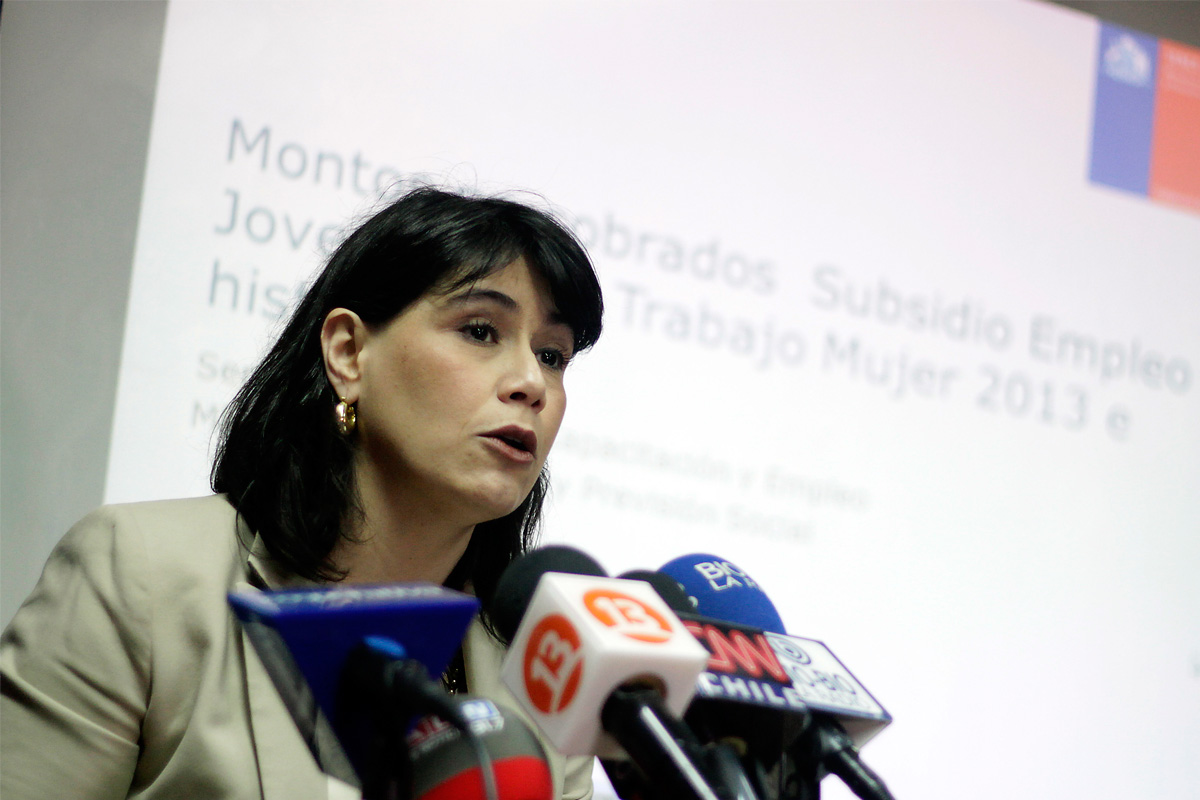Chile y Polonia procuran el descanso Dominical