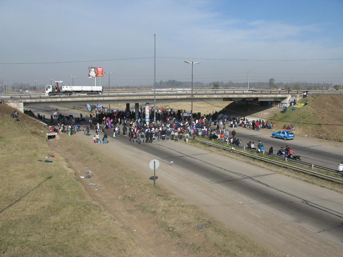 El municipio llegó a un acuerdo y se levantó el corte en la autopista
