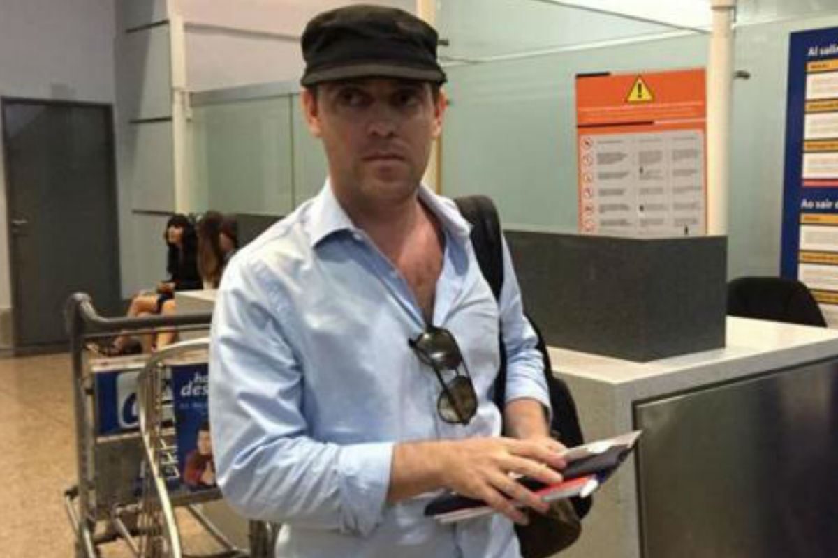«Me voy porque mi vida corre peligro. Mis teléfonos están pinchadísimos»