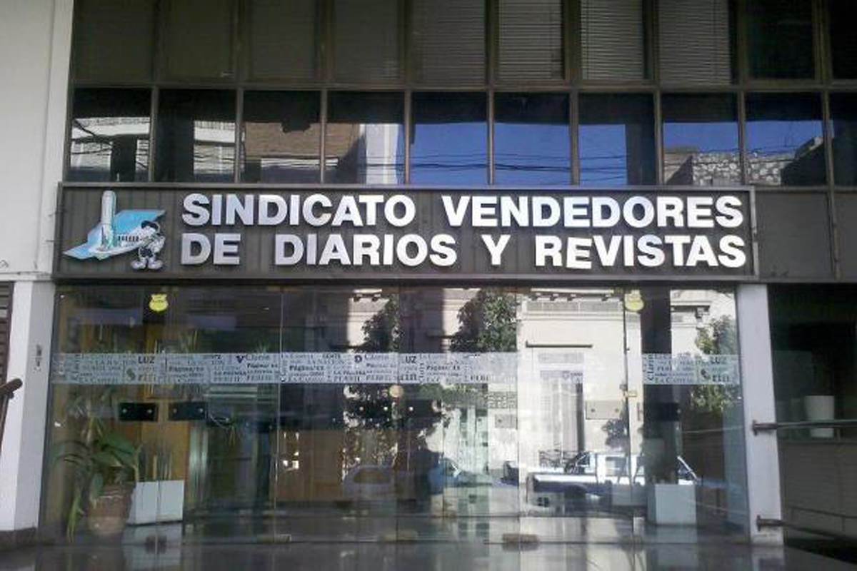 Los canillitas no venderán Clarín y La Nación el fin de semana