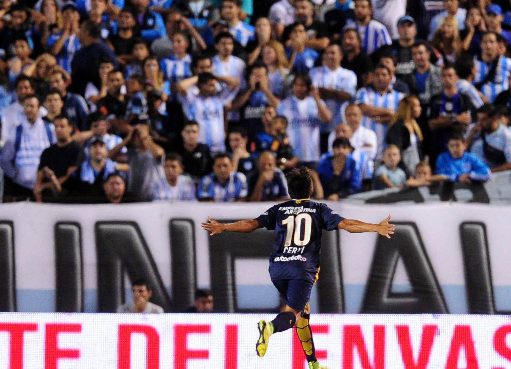Central debutó con victoria frente a Racing en Avellaneda
