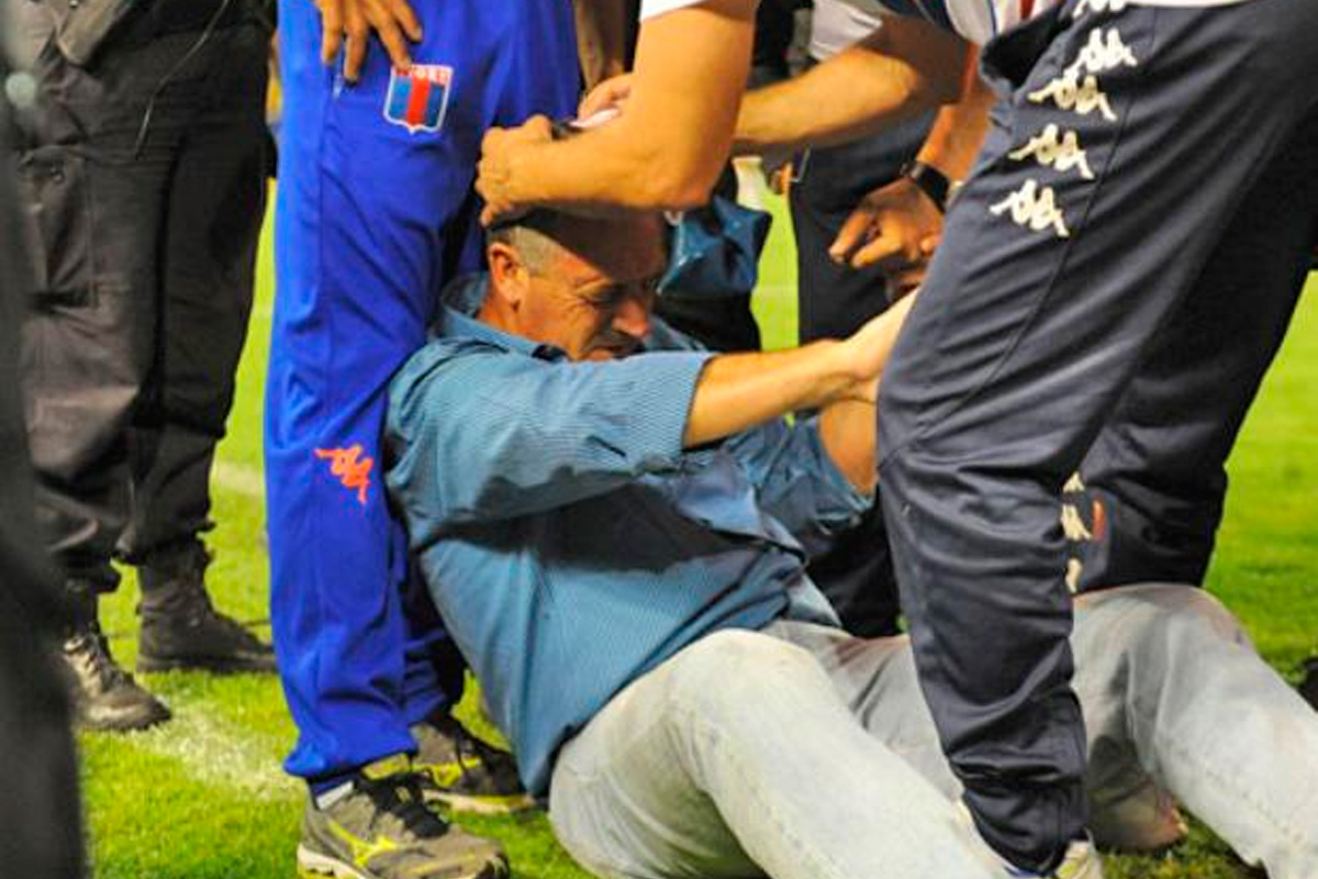 Central podría jugar con Temperley a puertas cerradas