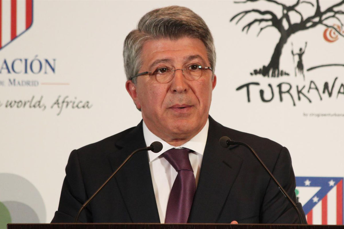 “Descarto totalmente todo aquello que no sea quedarse aquí con nosotros”