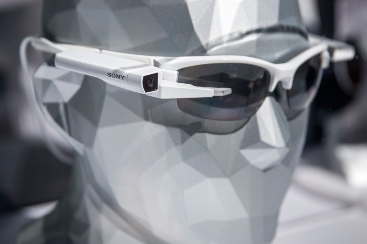 Sony lanzó sus «lentes inteligentes»