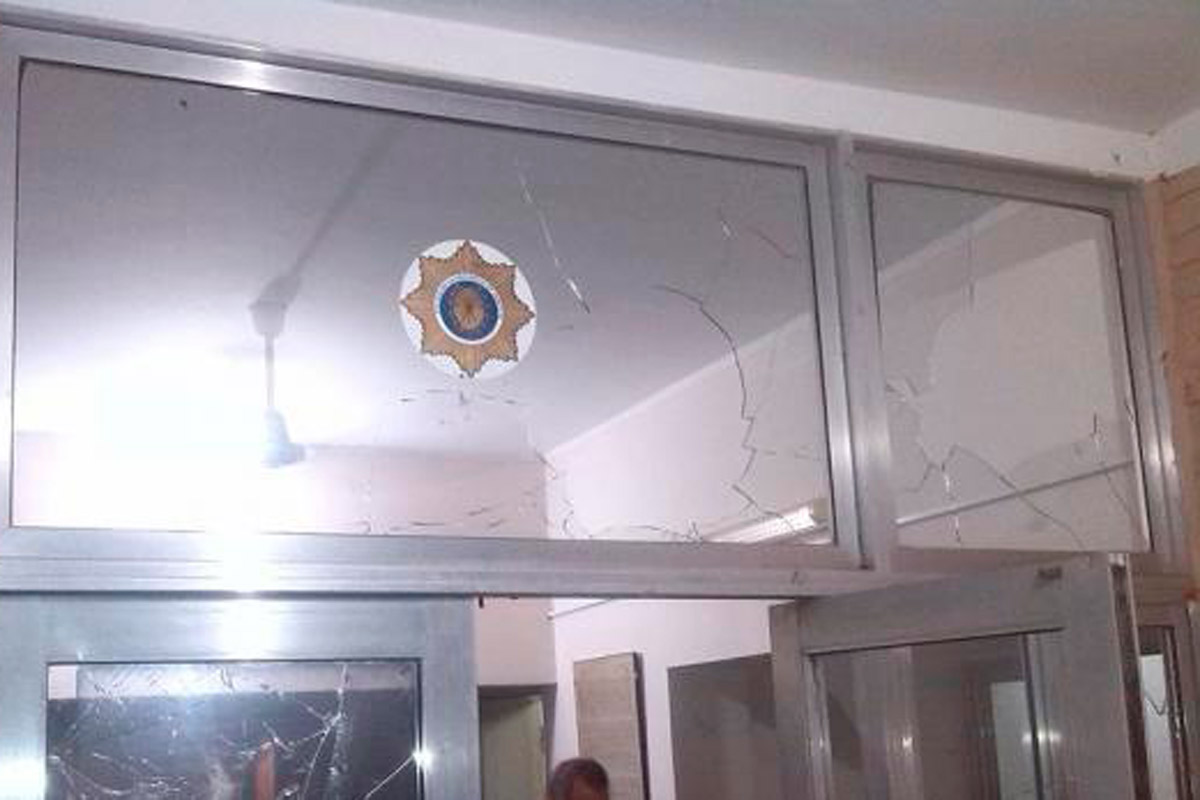 Pueblada y detención de una adolescente en Ceres