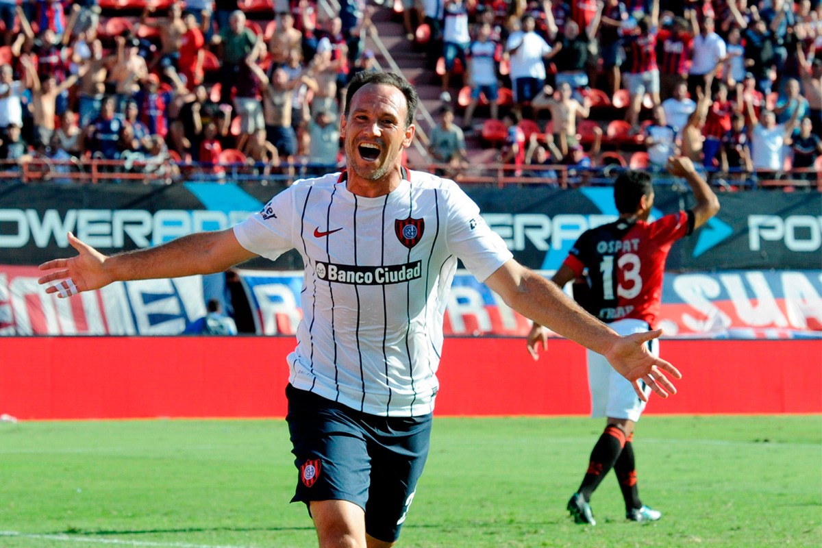 San Lorenzo se la juega esta noche ante Corinthians