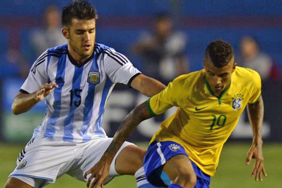 Argentina le ganó Brasil con goles sobre la hora
