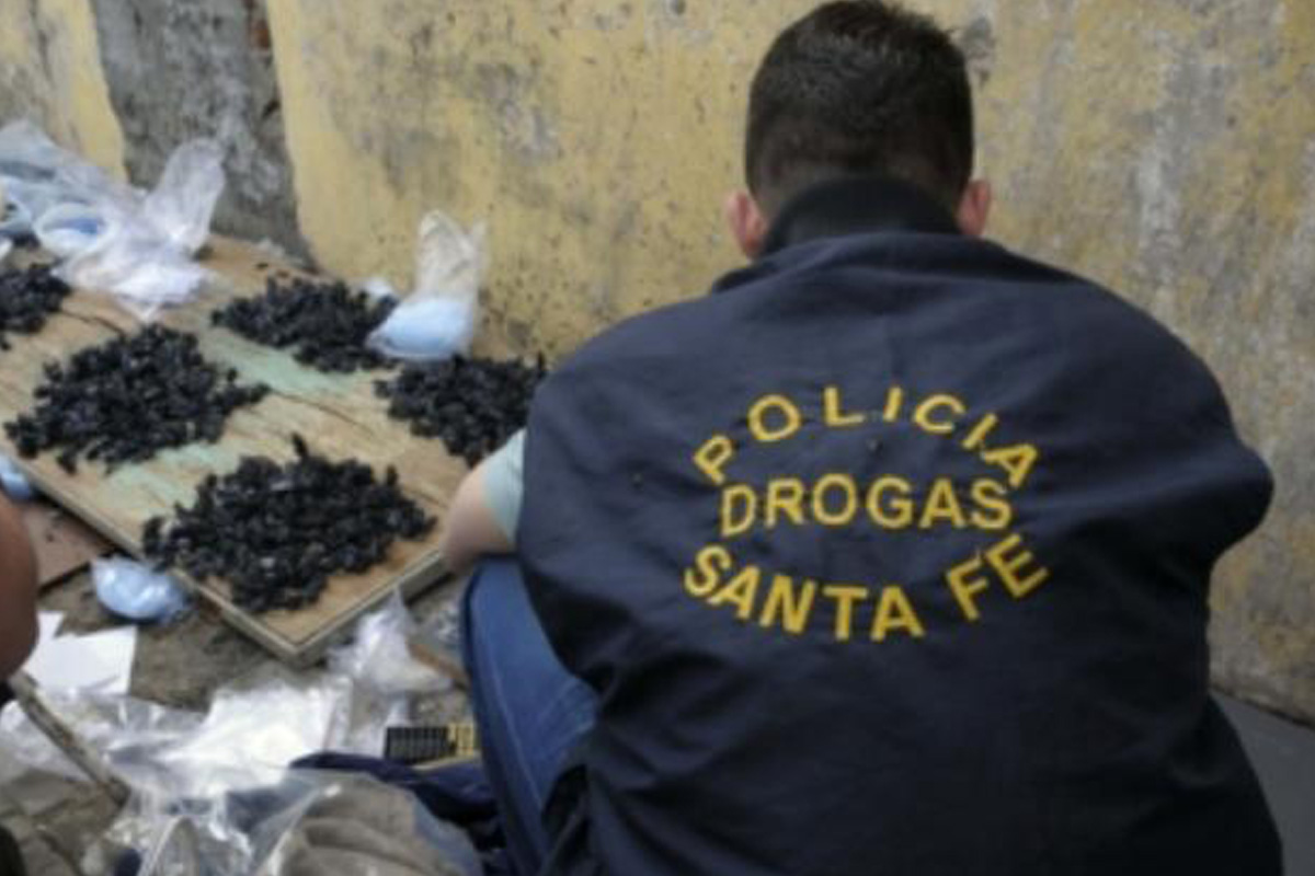 Secuestro de droga y dos detenidos en operativo antidroga