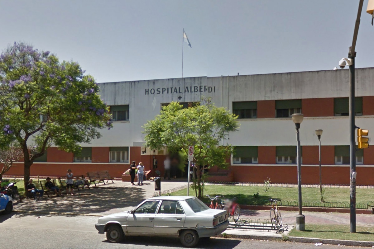 Una mujer murió tras un asalto en la parada de colectivo