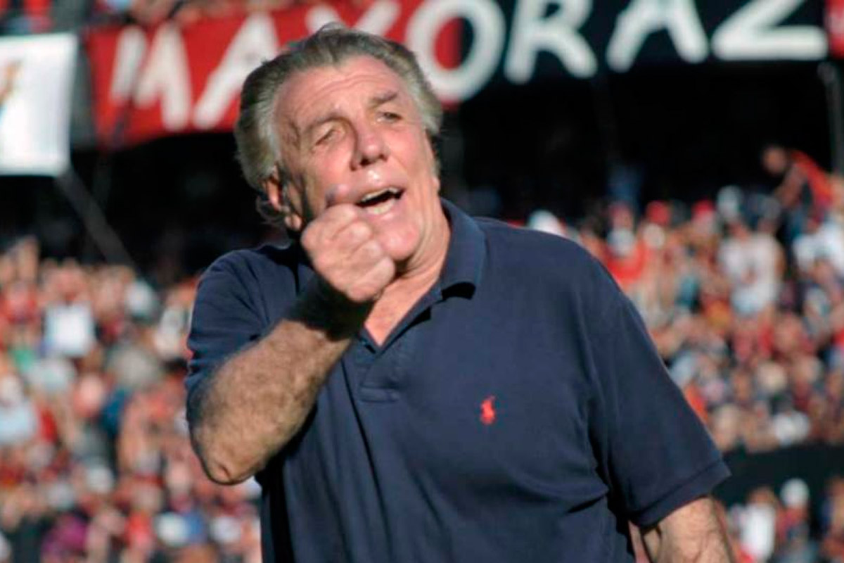 Tras la primera fecha, Merlo fue despedido de Colón