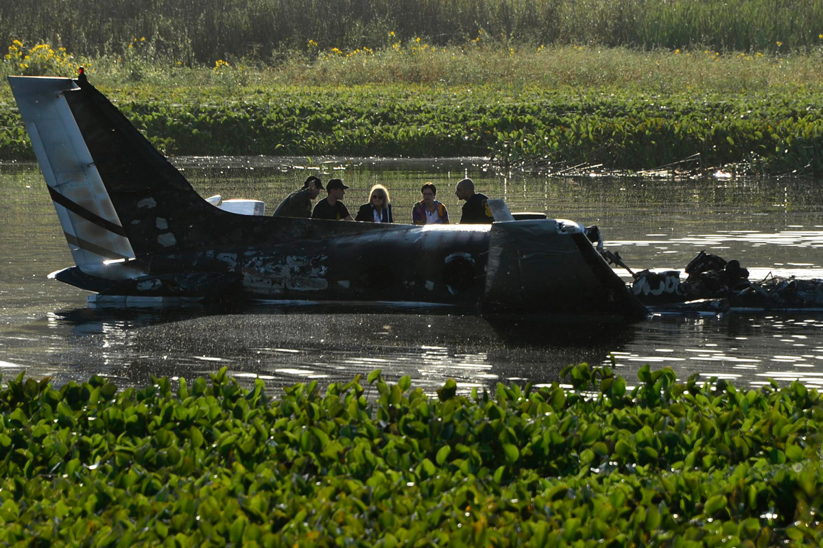 Uruguay: rescatan cuerpos tras la caída del avión argentino