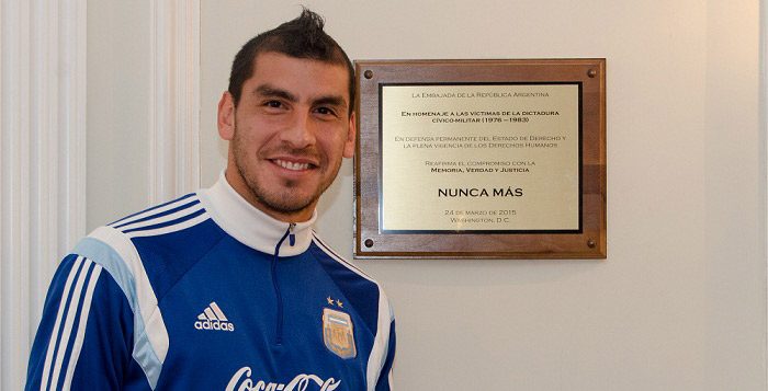 Guzmán visitó la Embajada Argentina en Washington