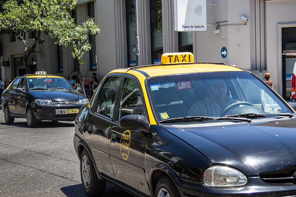 Titulares de taxis destacaron el lanzamiento del Plan Rodar