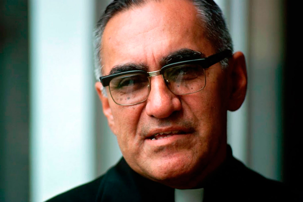 Vaticano reconoce que se intentó denigrar a Romero