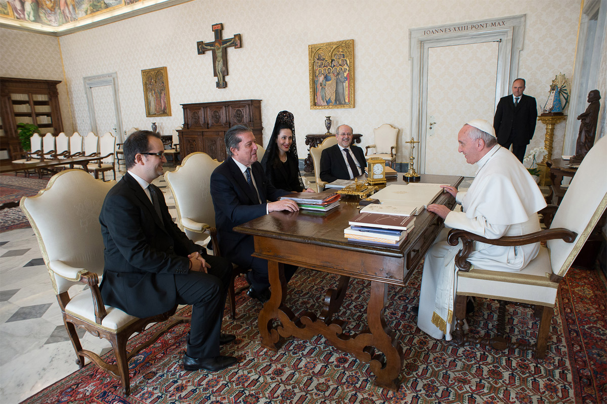 Candidato del oficialismo para la Corte Suprema visitó al Papa