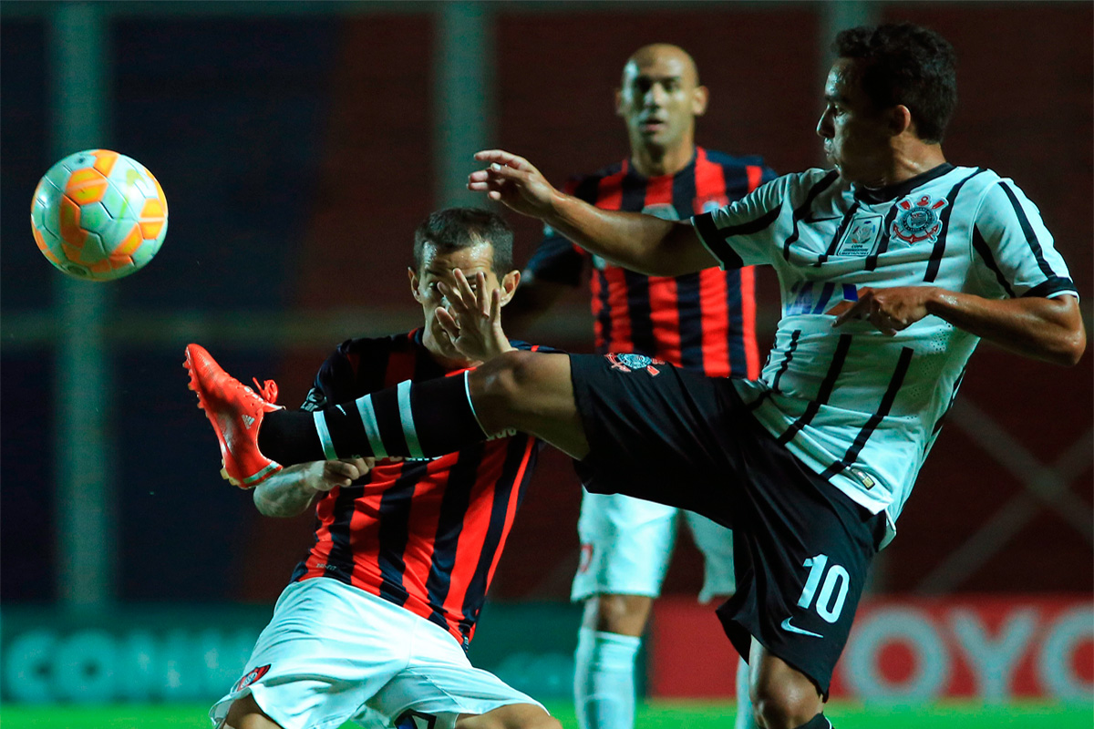 Un San Lorenzo sin pegada perdió frente a Corinthians