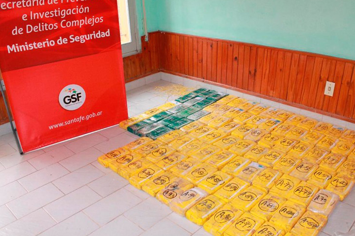 Decomisaron cien kilos de cocaína en Tostado