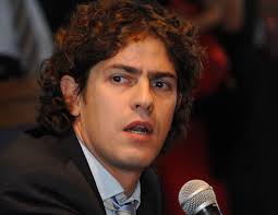 «Me parece raro que la UCR no lleve candidato propio»
