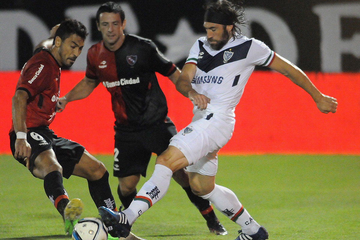 Newell’s y Vélez empataron en un pobre partido: fue 0-0
