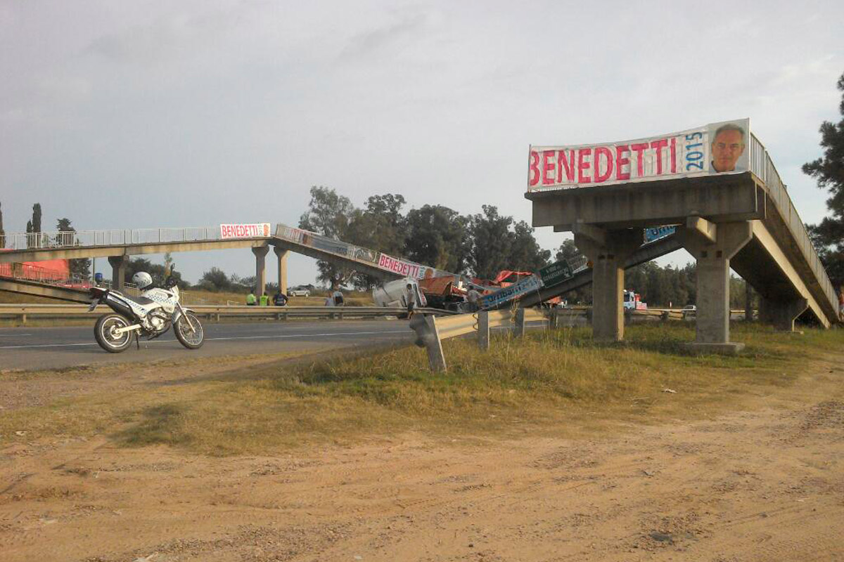 Gualeguaychú: cayó puente peatonal en plena ruta 14