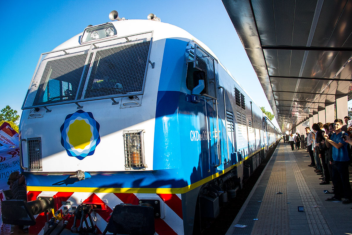 Tren Retiro-Rosario: Randazzo confirmó salidas y precios
