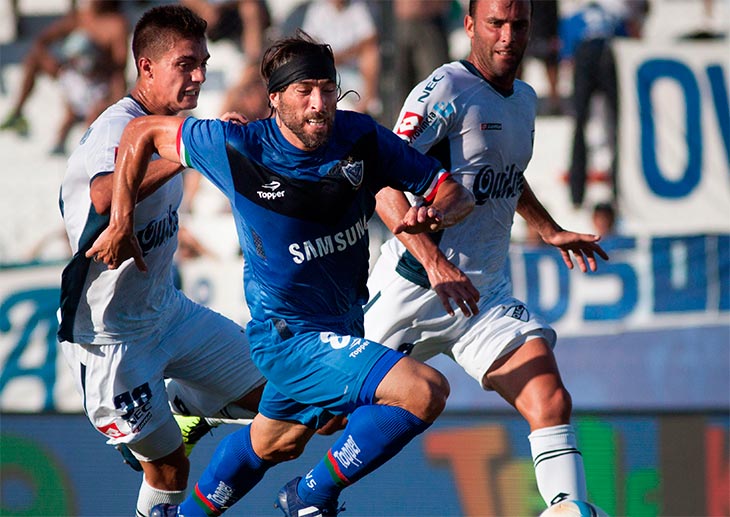 Quilmes logró una agónica victoria ante Vélez