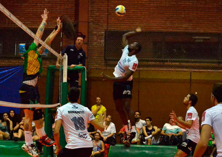 Liga Argentina de Vóley: Sonder ganó y es semifinalista