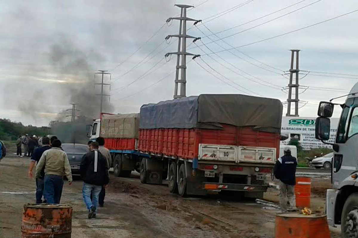 La CGT San Lorenzo realiza un piquete en las rutas 11 y 10