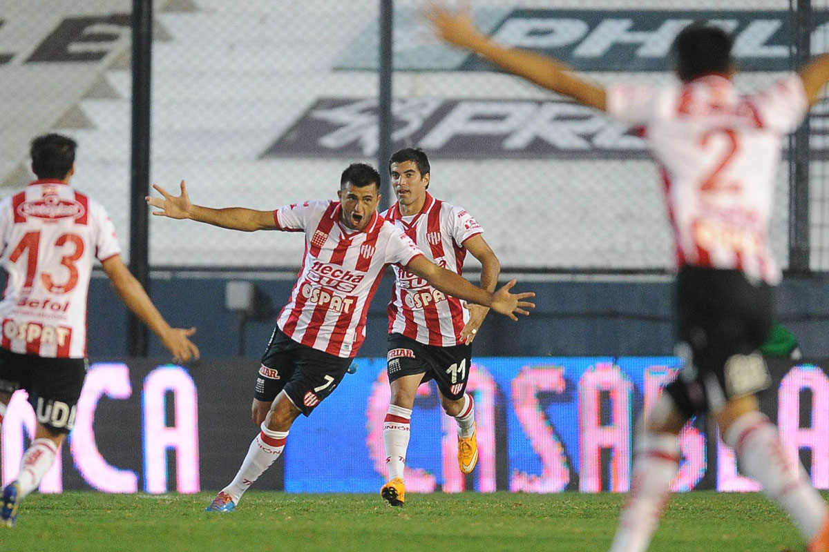 Unión volvió al triunfo de la mano de Triverio