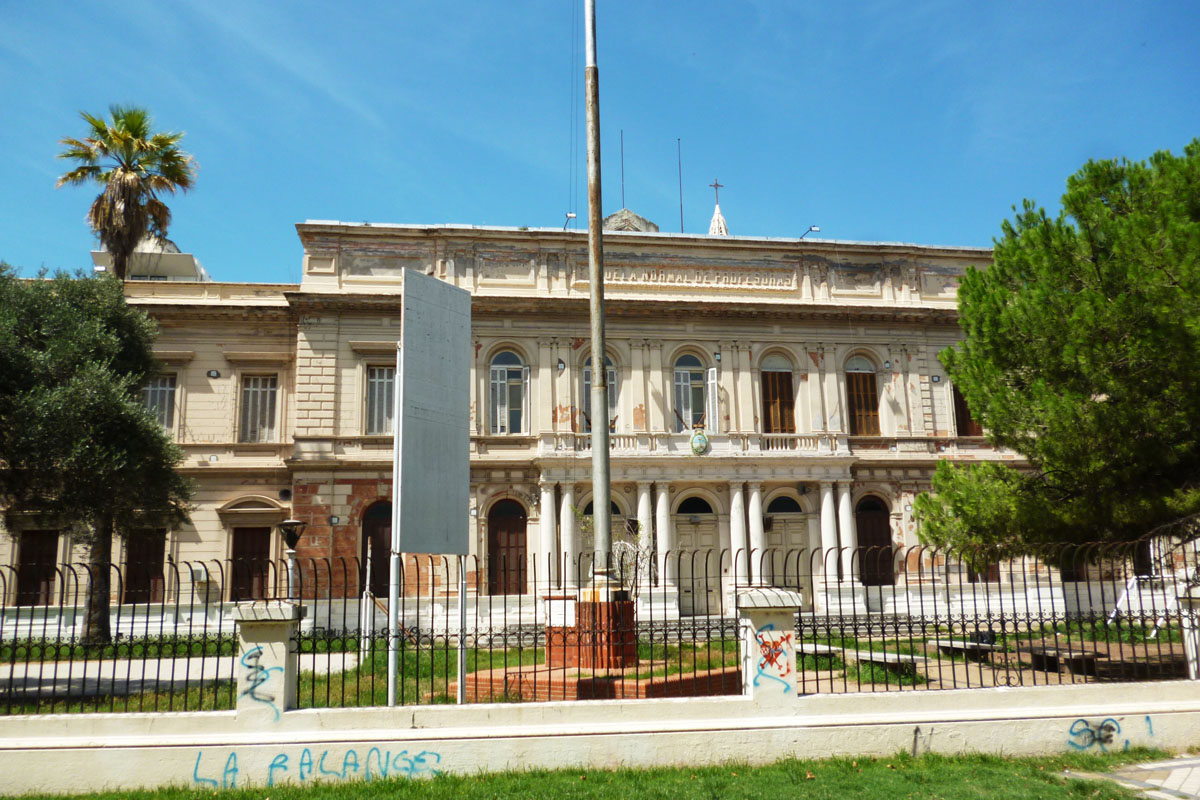 Ratas en el Normal 1: quejas de los padres de alumnos