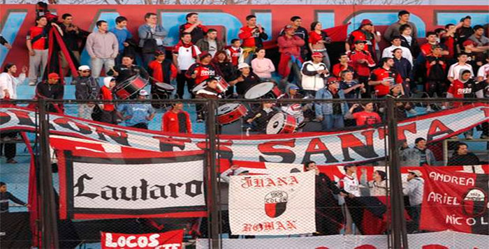 Colón: investigan la relación de dirigentes con la barra