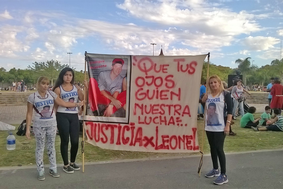 Acto en memoria de un joven muerto en robo