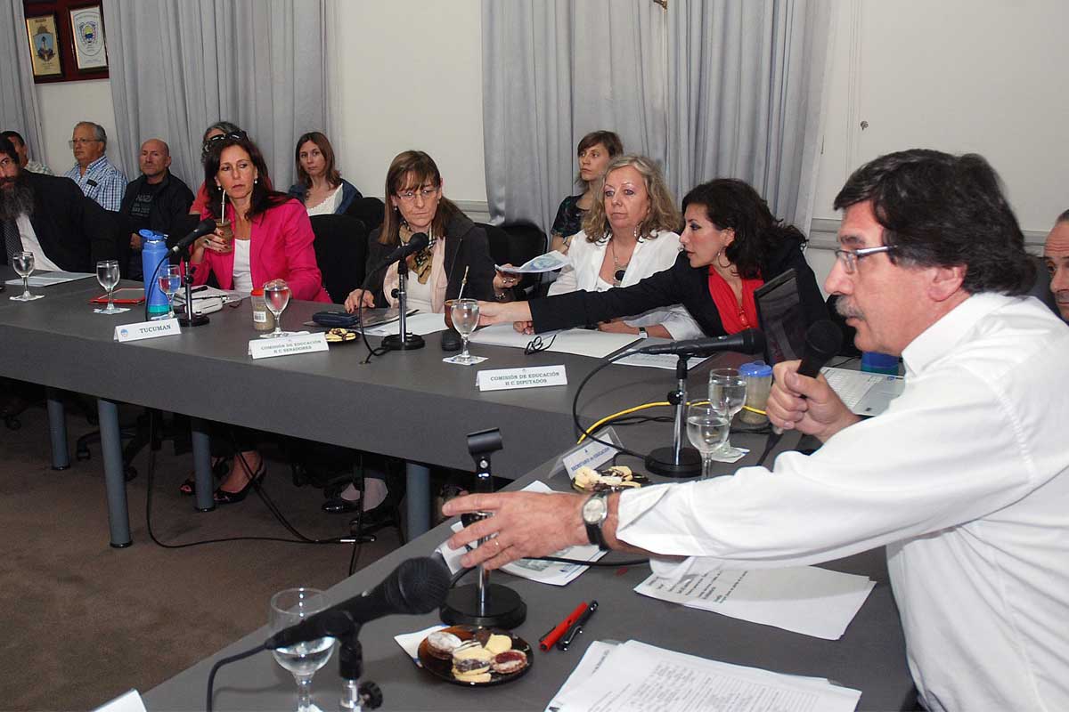 El Gobierno hizo oferta salarial a docentes universitarios