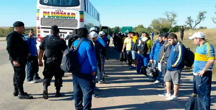 Incautan drogas a hinchas de Boca en viaje a Uruguay