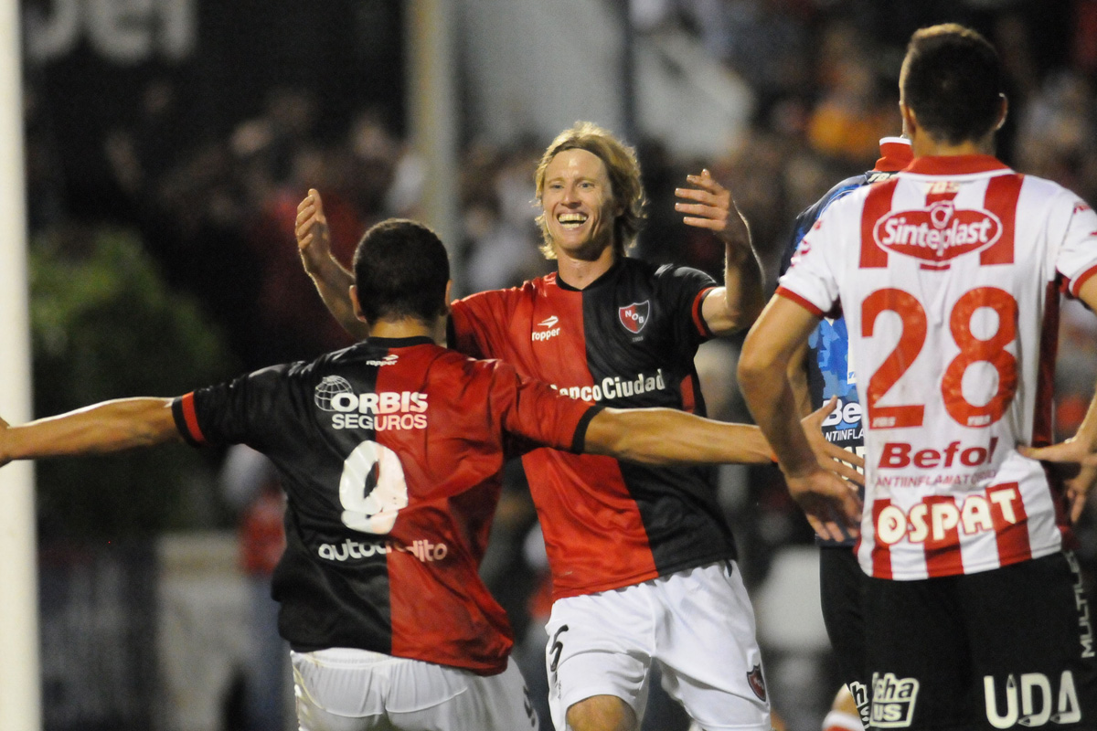 Con goles de Figueroa y Mateo, Newell’s ganó y gustó