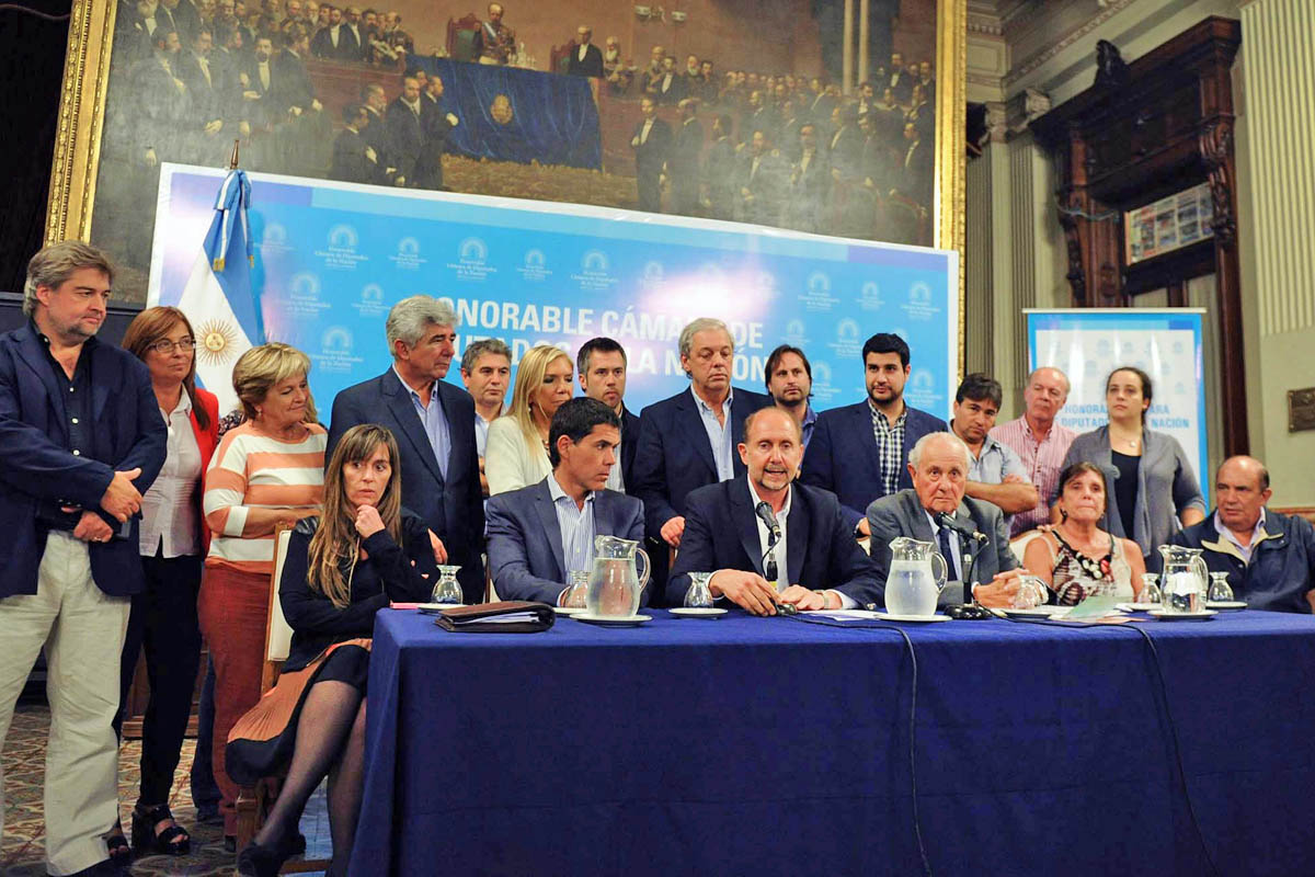 Perotti pidió que «se esclarezca» el conteo de votos