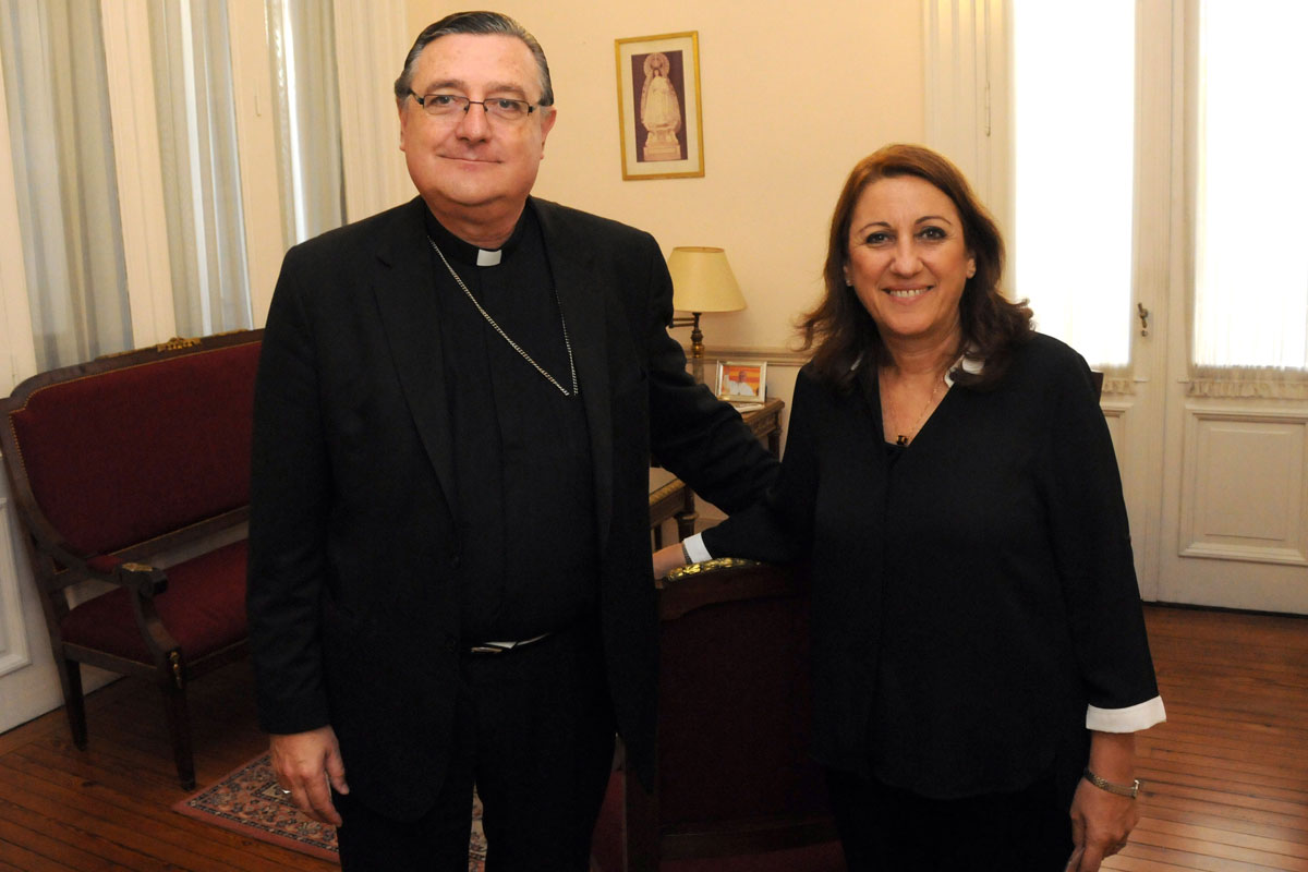 La intendenta se reunió con el arzobispo de Rosario